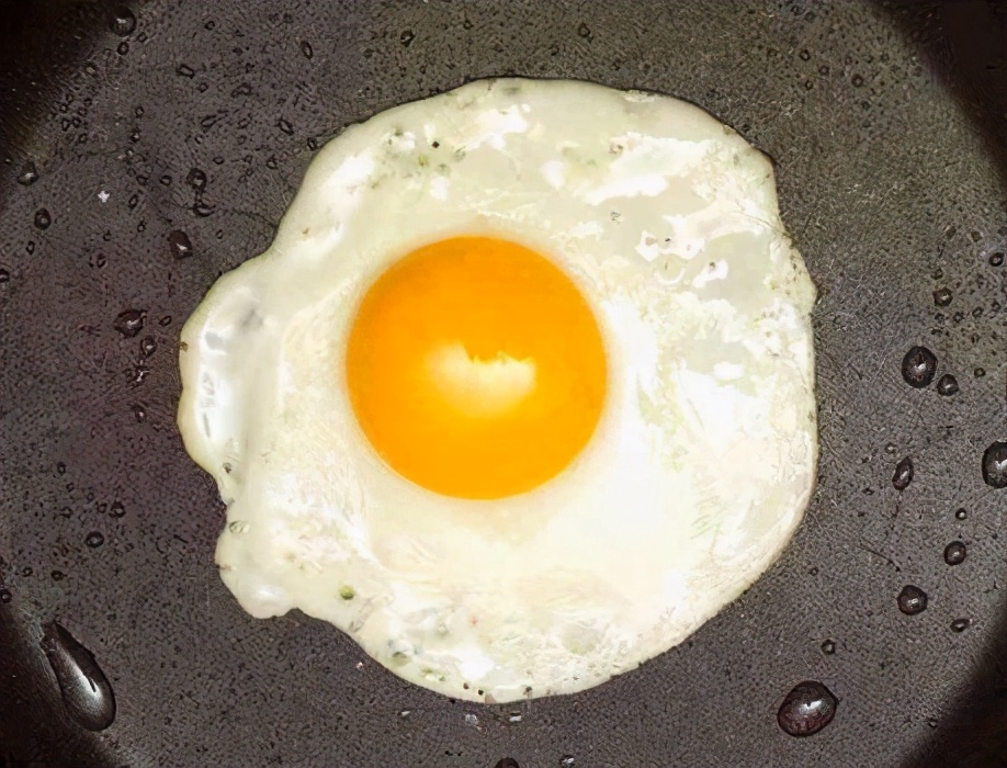 图片[4]-煎荷包蛋的做法步骤图 鸡蛋不粘锅更完整-起舞食谱网