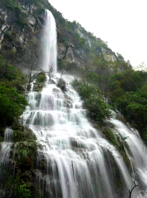 国庆中秋双节假期倒计时，川东九寨—华蓥山川东大瀑布逍遥游