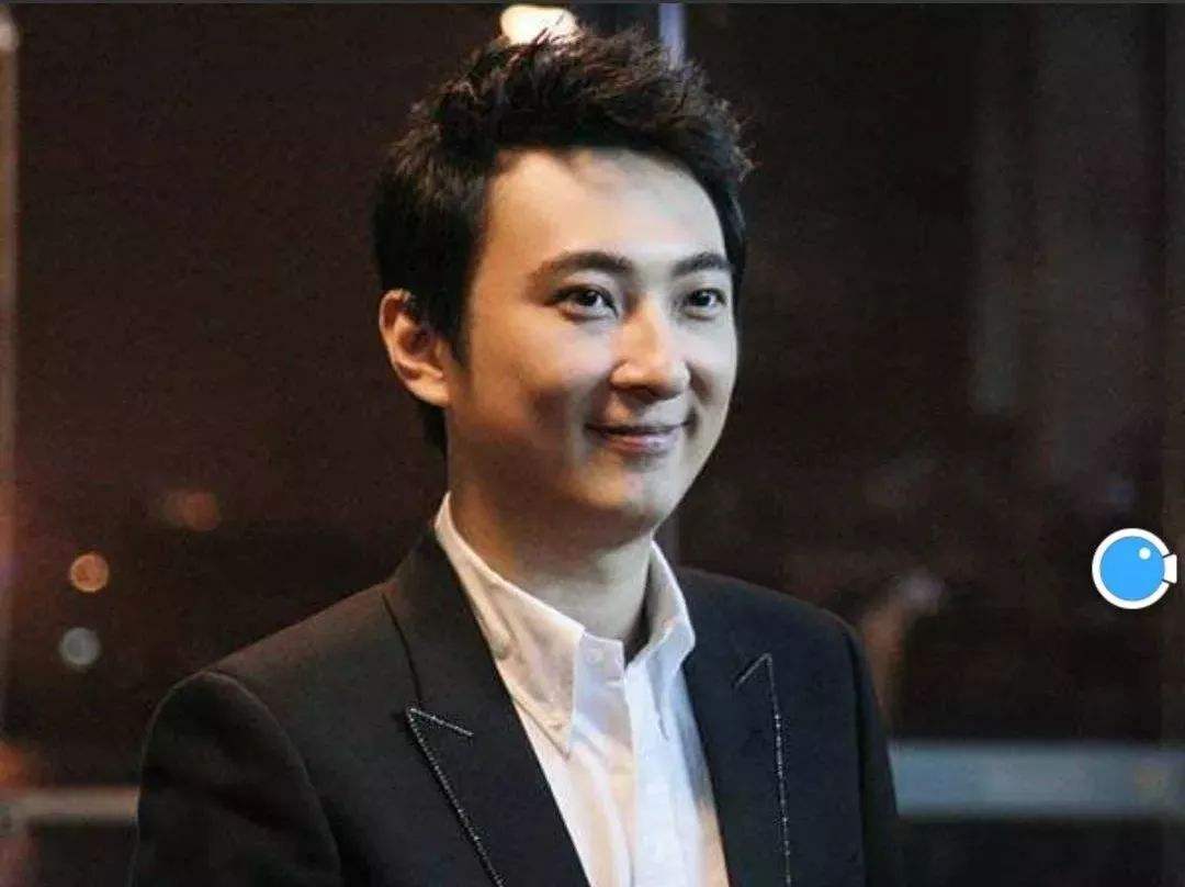 王思聪也有被打的一天？王校长在酒吧公然被叫板，疑似雪莉老公