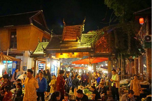 英国小哥评价：中国现在有多牛？在这住半年我