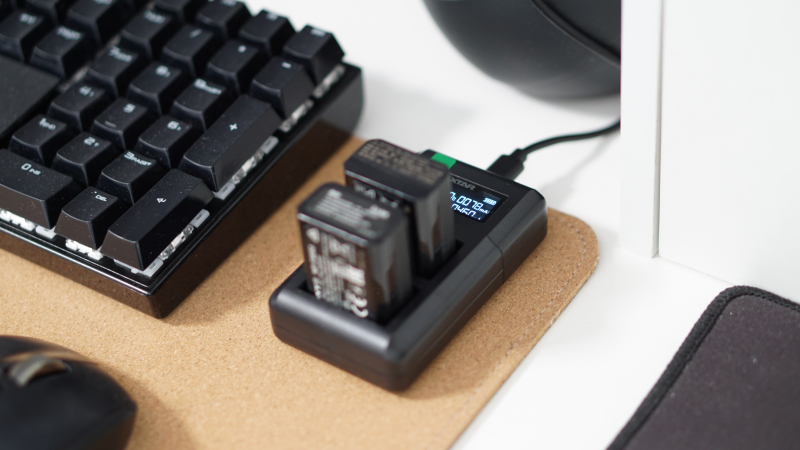 XTAR VN2单反相机电池充电器，为你的拍摄提供持久电量