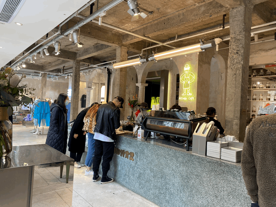 最牛「微创手术」，上海改造的一条历史街区，竟变身时尚新地标