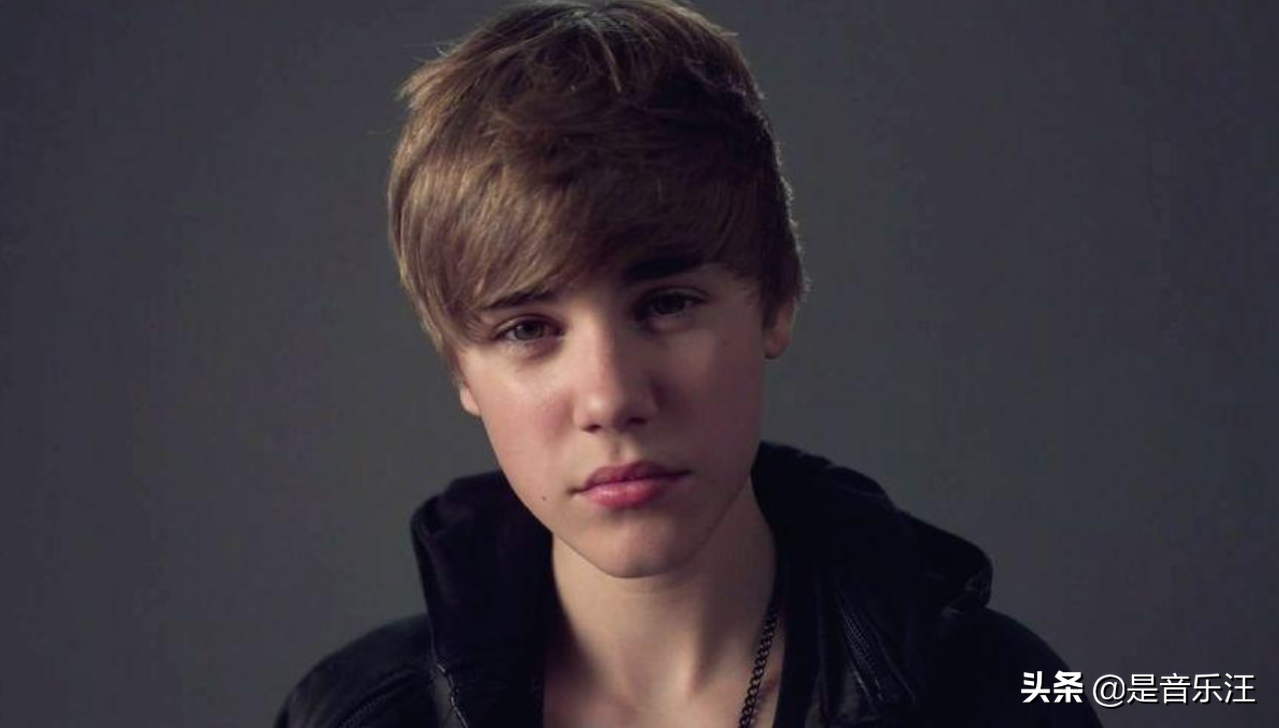 15岁火遍全世界，各种奖项拿到手软，大起大落后