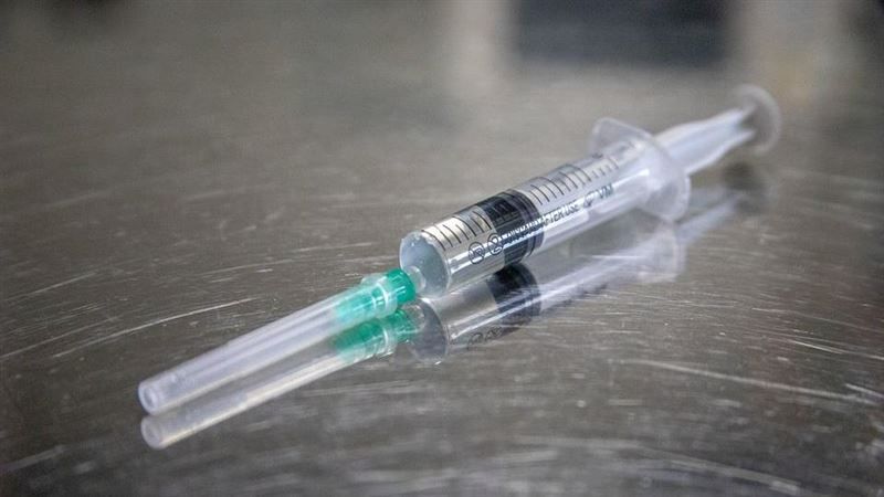 民進黨隔岸觀火，蓄意抹黑大陸疫苗，蔡英文不在乎兩岸關係，也不該消費台胞