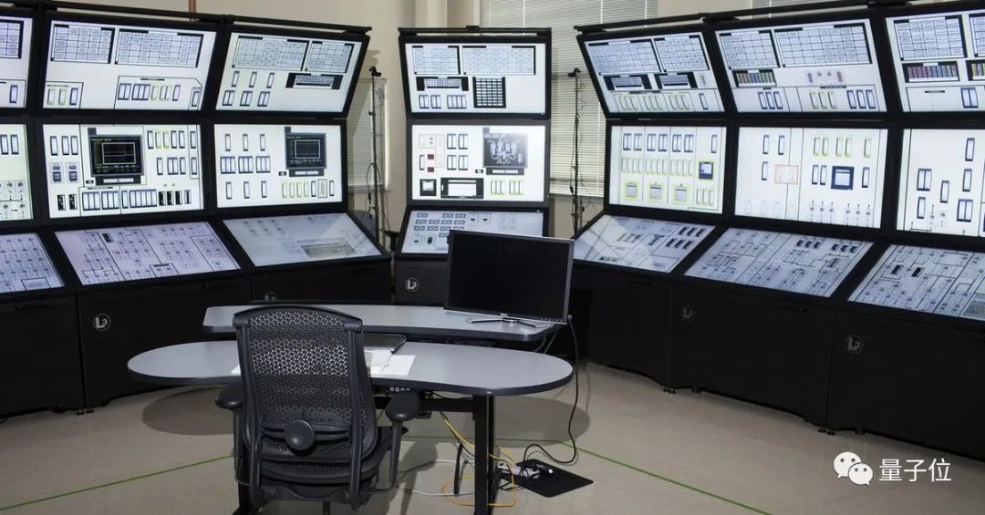 30行代码，让27吨发电机原地爆炸