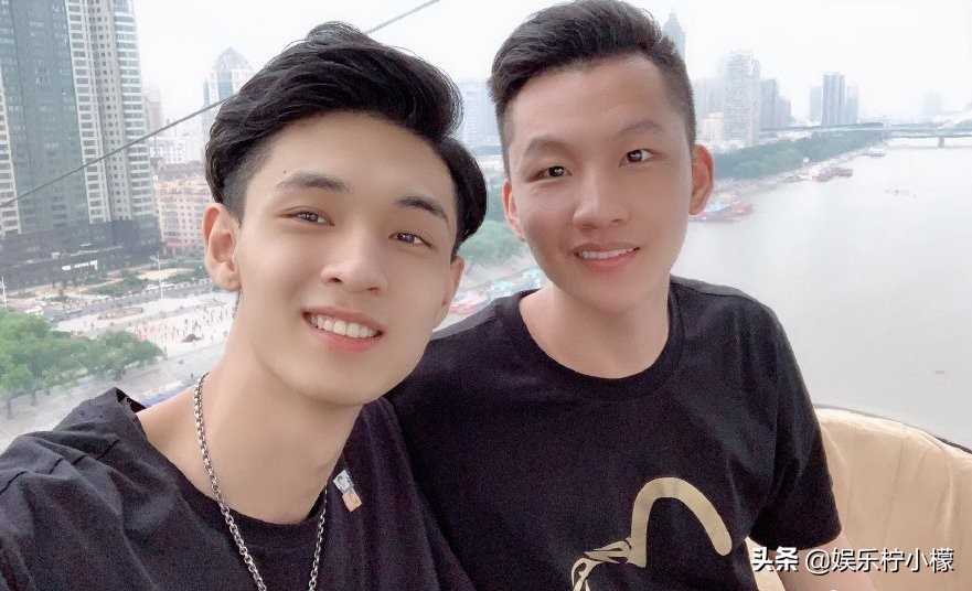 德云社岳云鹏教徒有方，两个徒弟迅速走红，郭德纲都未必能这么神