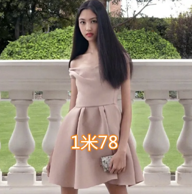 ​有种对比是“星二代身高”，多多1米7，看郭涛