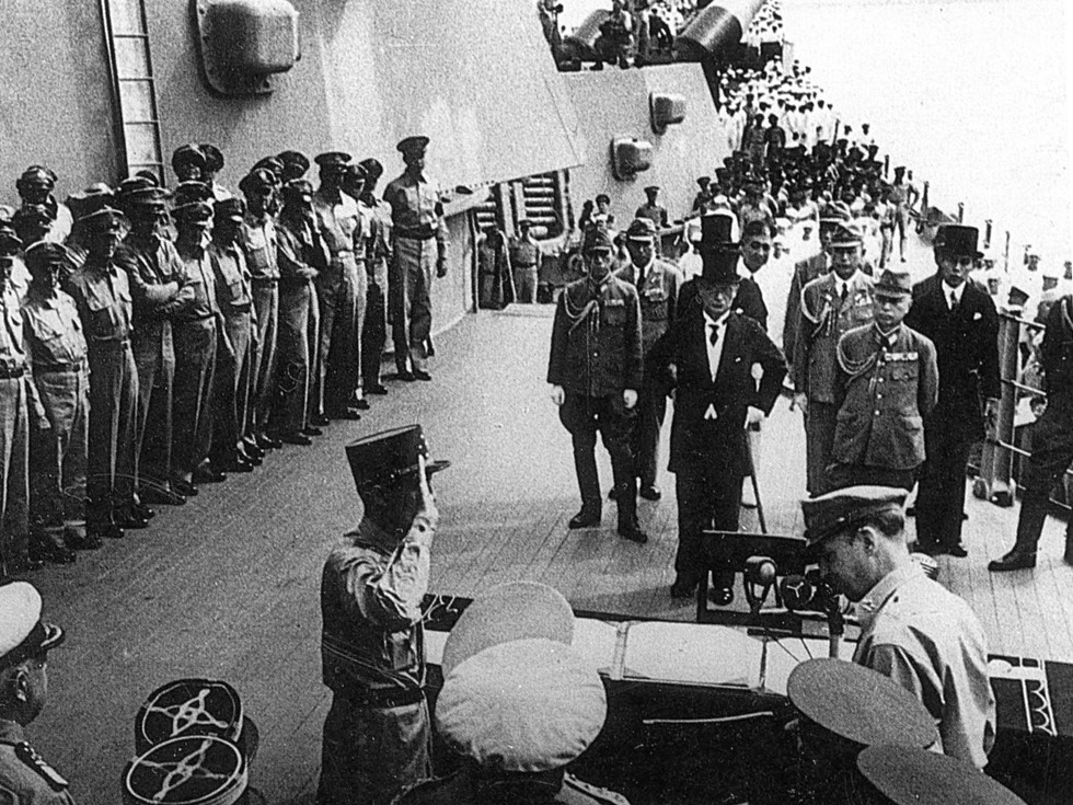 斯大林：美进南朝鲜苏就占北海道；麦克阿瑟：