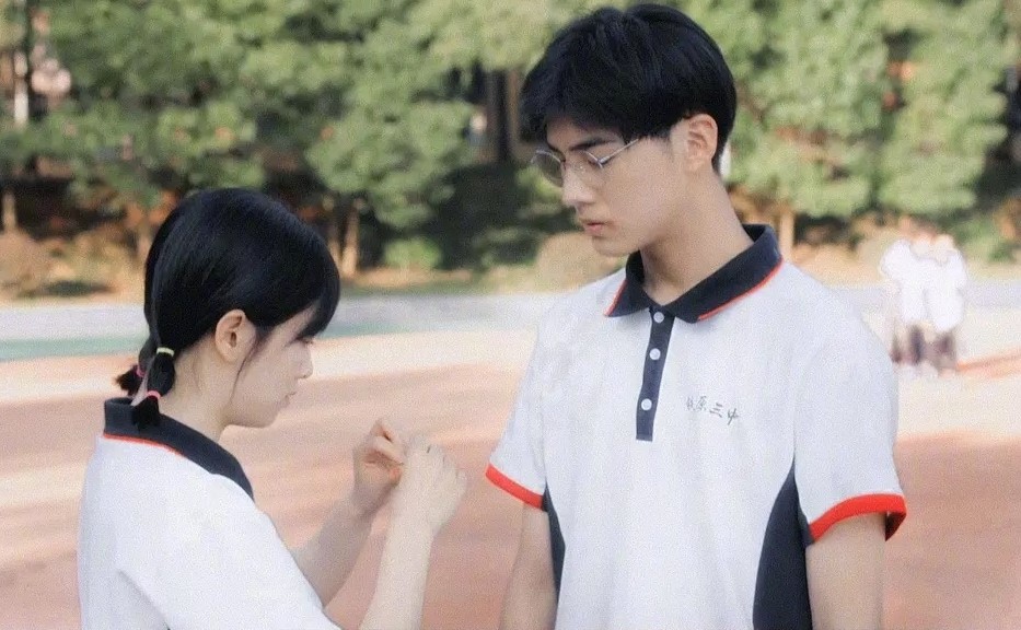 《我才不要和你做朋友呢》：抛弃妻女的不是陈君何，而是吴智勋