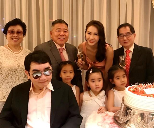 黎姿为双胞胎女儿庆祝11岁生日，左拥右抱超幸福，派对简单朴素