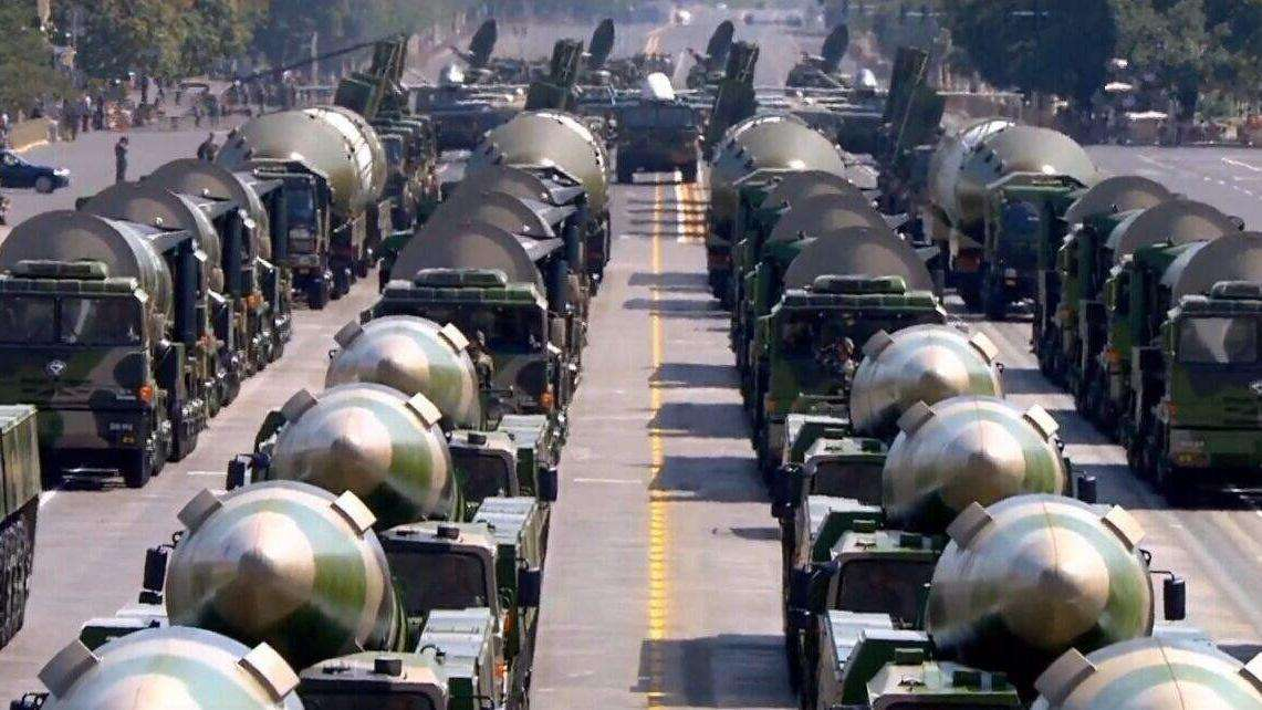 胡锡进呼吁中国扩充核弹头至千枚，引爆国际舆