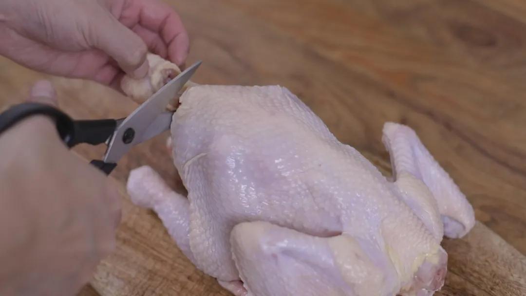 别出去排队了！巨香巨好吃的烤鸡在家就能做，超有圣诞内味儿