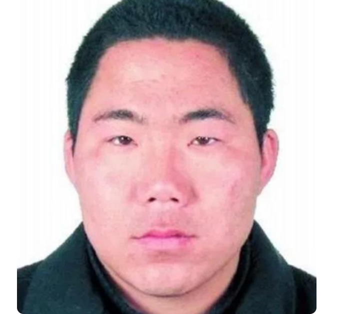 男子怀疑妻子出轨，被岳父羞辱后连杀10人，回忆2011年辽宁灭门案