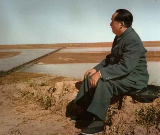 戎马一生的毛主席，一生竟有“五怕”，晚年更是因此寝食难安