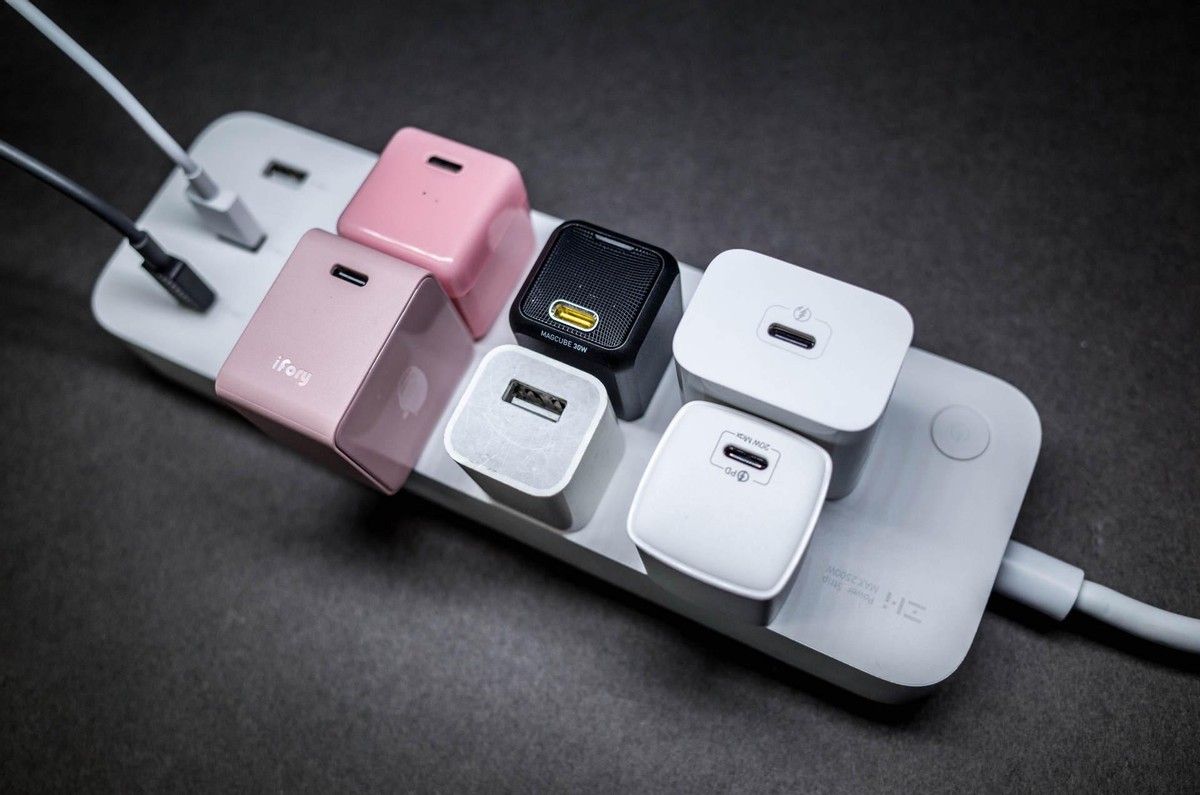 充电一步到位：紫米65W六位延长线插座