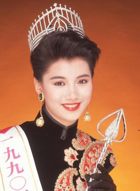 张智霖曾经有这么多的绯闻？袁咏仪多年坚持，终于换来了婚姻幸福