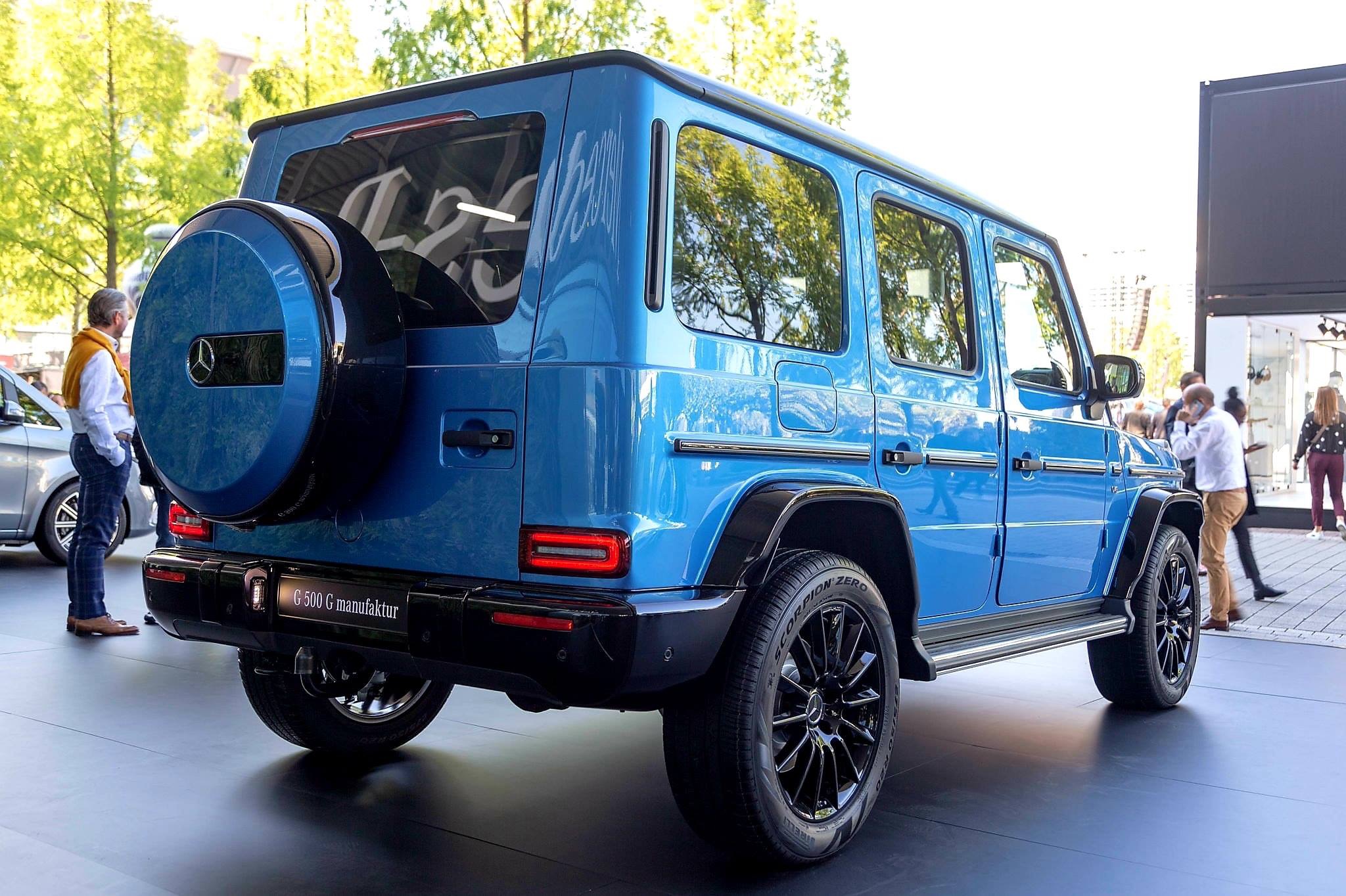 新款奔驰g500实拍1588万起售需加价等车20款