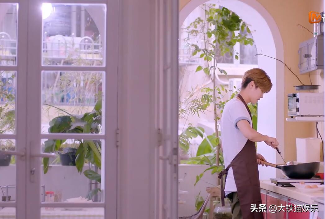 求求导演们来趟凡间吧，国产剧尽是卡里只剩1