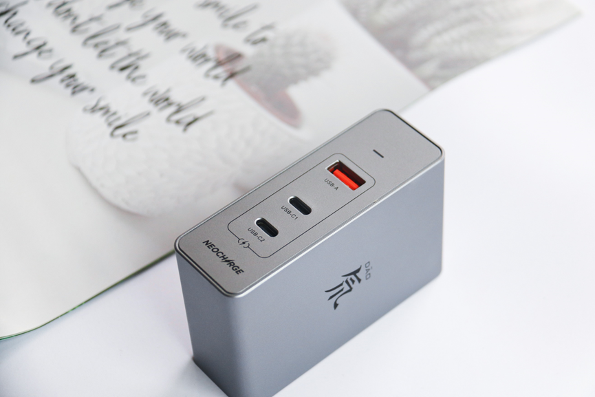 120W输出功率有多牛，一炷香时间元气满满，努比亚充电器实测