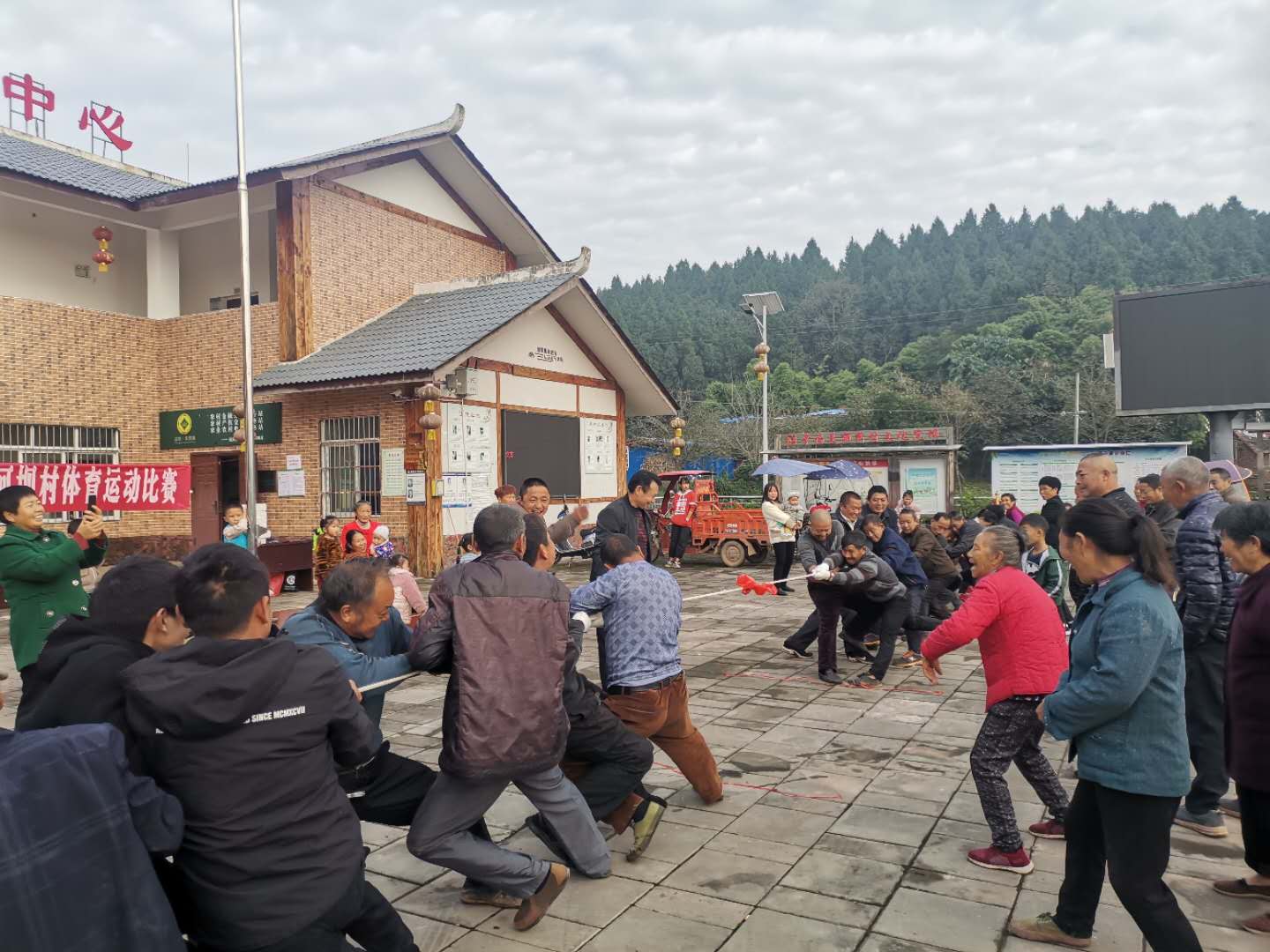 简阳市镇金镇开展爱成都迎大运系列活动