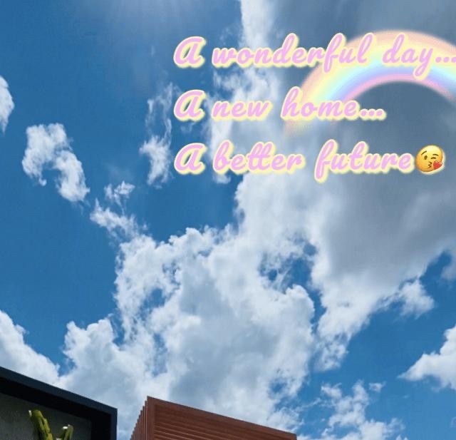 吴尊心情愉悦晒新豪宅，全家出动放鞭炮庆祝，手抱木桶称华人传统