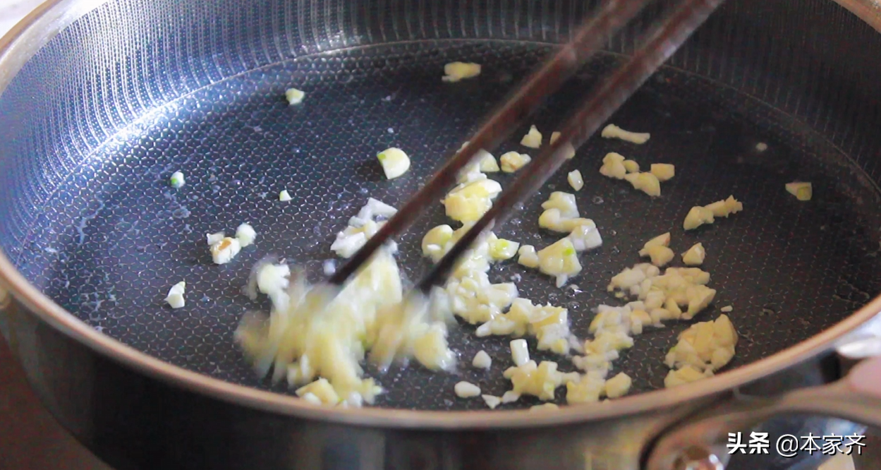 這種豆腐2元一根，比普通豆腐更好吃，軟嫩彈牙，上桌準光盤