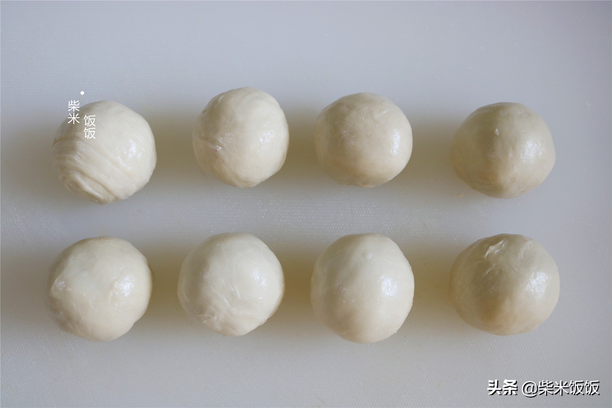 這款懶人小餅要試試，不用揉麵，做法簡單，香酥好吃孩子喜歡