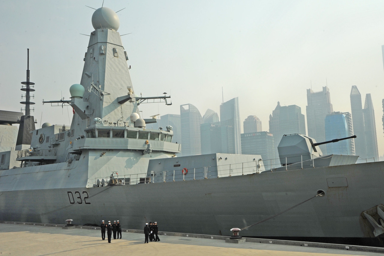 英国扬言派军舰来中国要赔偿，日落西山还要挑战中国？