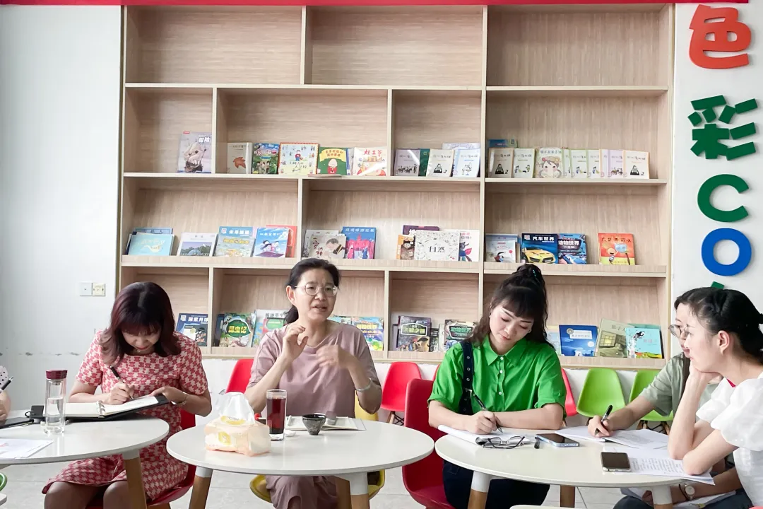 成都市双流区双华小学「教师成长」撇开喧嚣，静享阅读自由