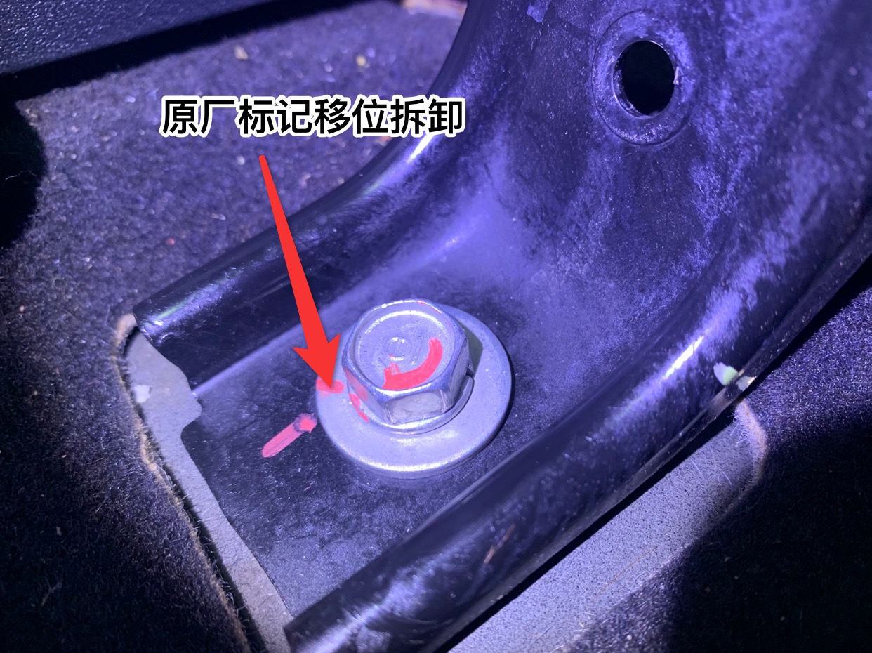 買到泡水車，記者和車行老板大吵一架，才維權(quán)成功