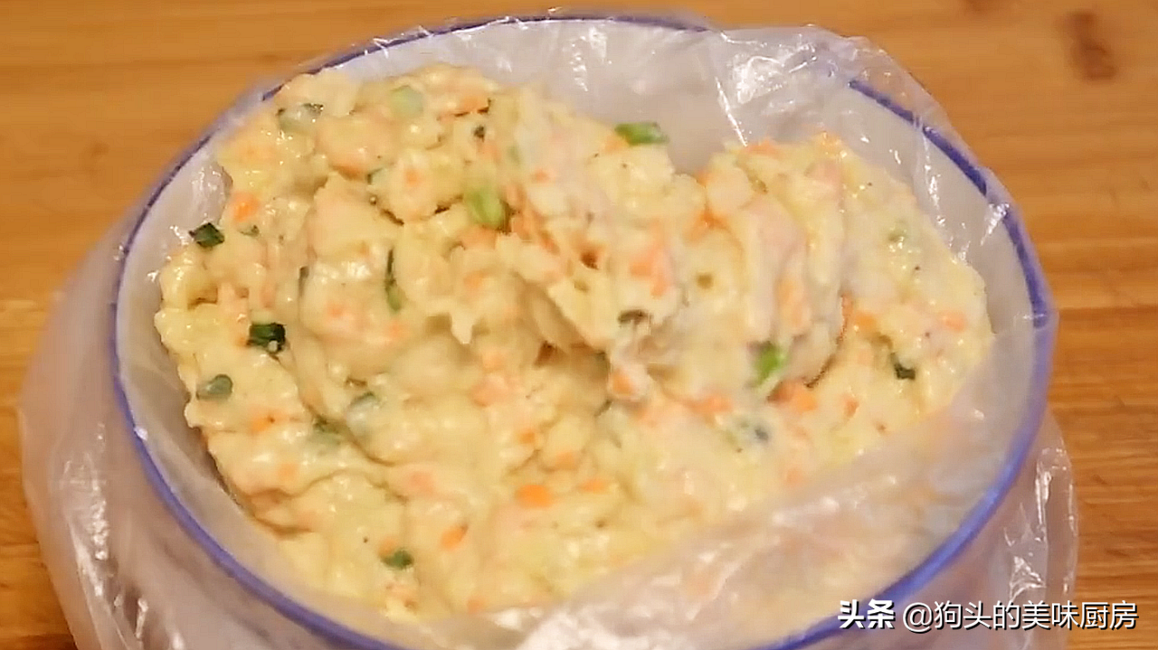 土豆不要炒著吃了，教你一個新吃法，簡單美味，上桌全家都愛吃