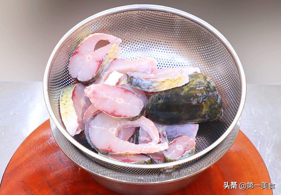 图片[2]-【酱焖鱼】做法步骤图 酱香浓郁 做一锅不够吃-起舞食谱网