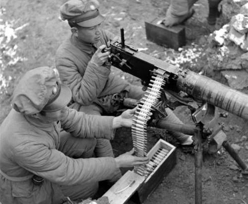 他是黄埔军校毕业的高材生，一生低调，女儿成