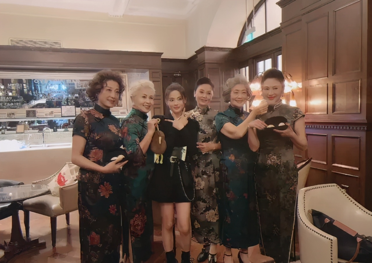 又一塊韭菜地？2.5億老人令巨頭垂涎，他們的錢卻沒(méi)那么好掙