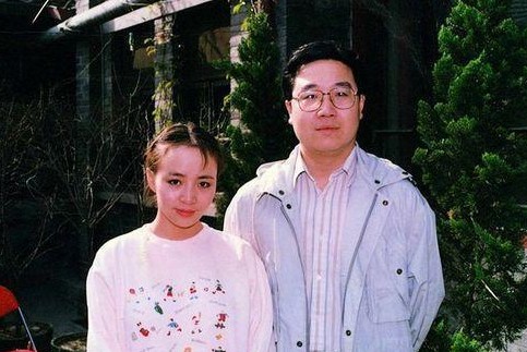 英达的显赫家世，和他一生爱过的3个重要女人