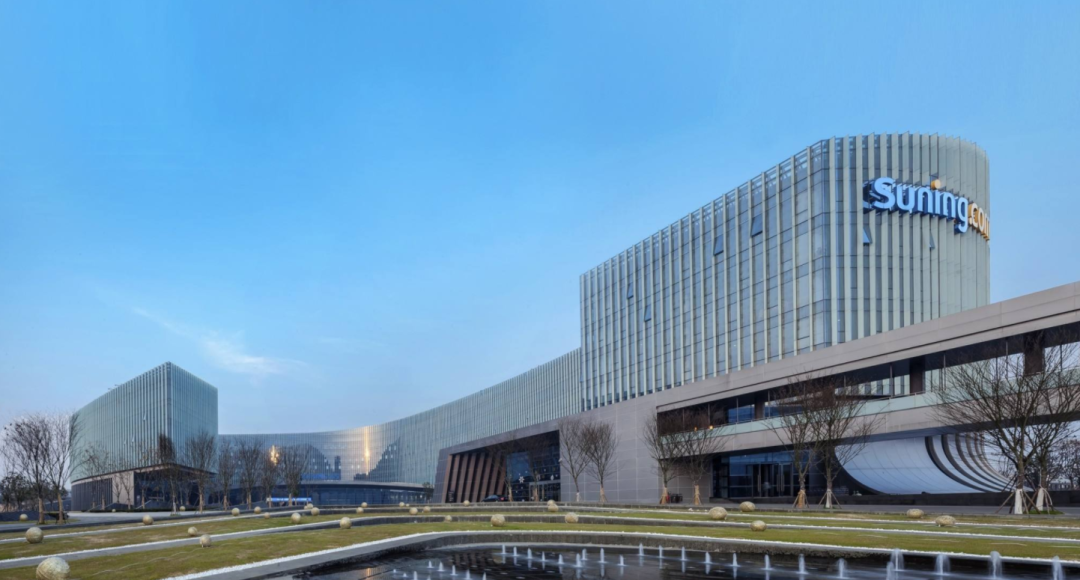 因此,对比南京,杭州电商经济的发展势头,可以先来看看苏宁和阿里近几