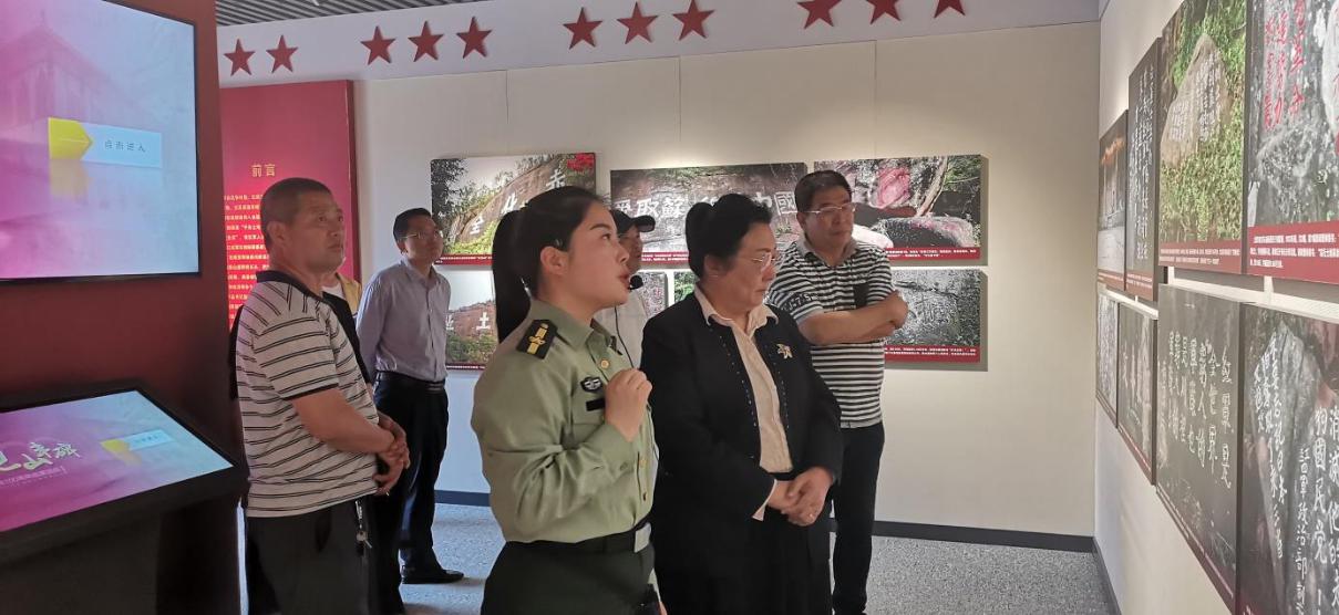 继承红色基因传承革命精神——访中国军人后代龚巧玉、龚水明