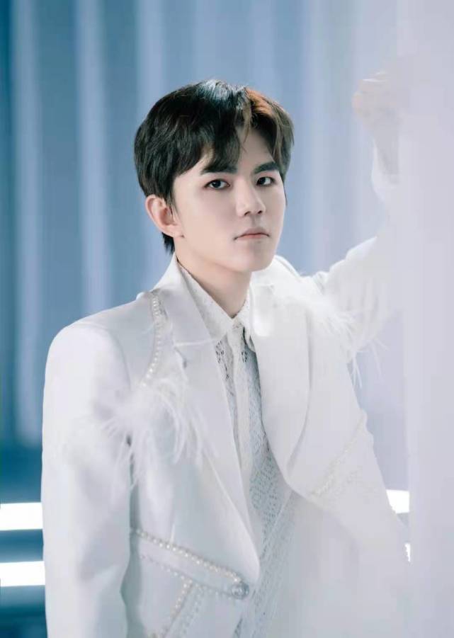 EStar promise is returned to, he Jiucheng is happy leave black, paragraph an amusing vermicelli made from bean starch: Just be an astral boast