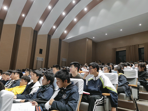 语奥走进张家港常青藤实验中学：以梦为马，不负韶华
