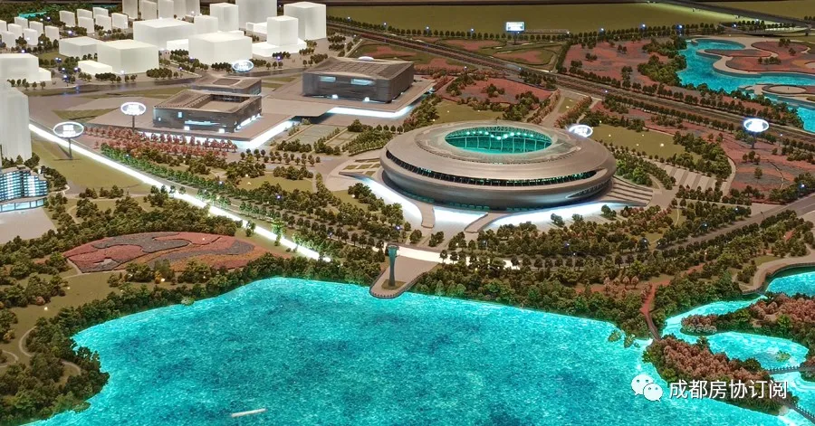 “爱成都·迎大运”——成都房协组织行业考察参观东安湖体育公园