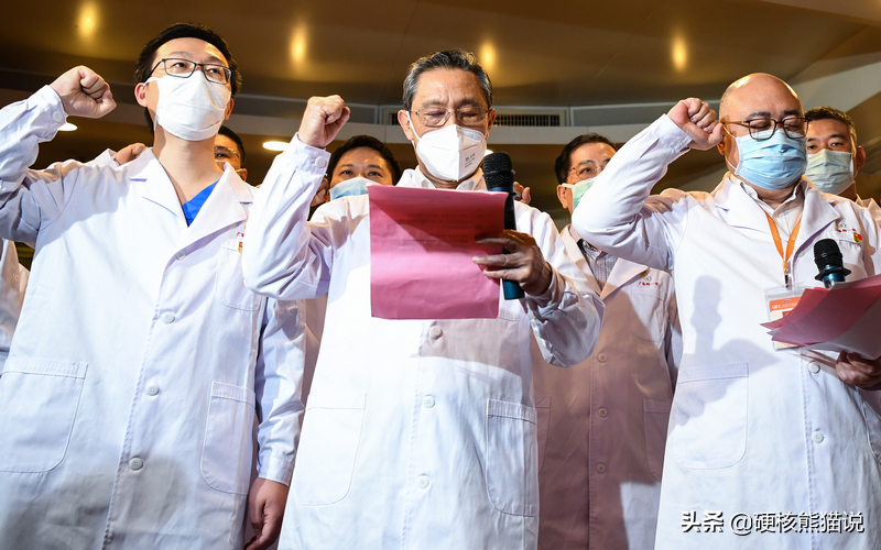 核酸检测时，中国医护人员将10人样本混在一起，原理是为啥？