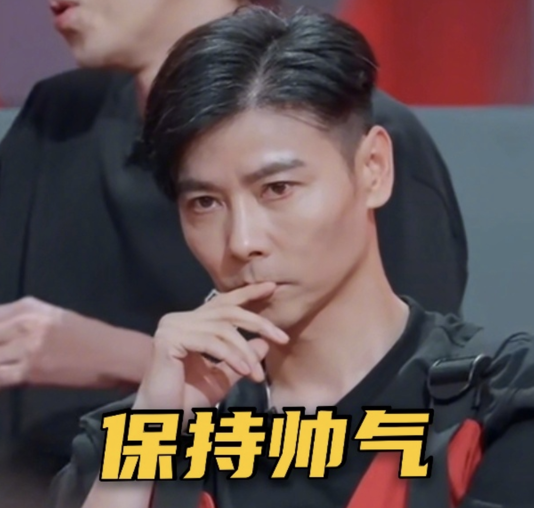 蔡少芬晒温馨全家福，送别老公参加《哥哥》，高调表白张晋好爱他