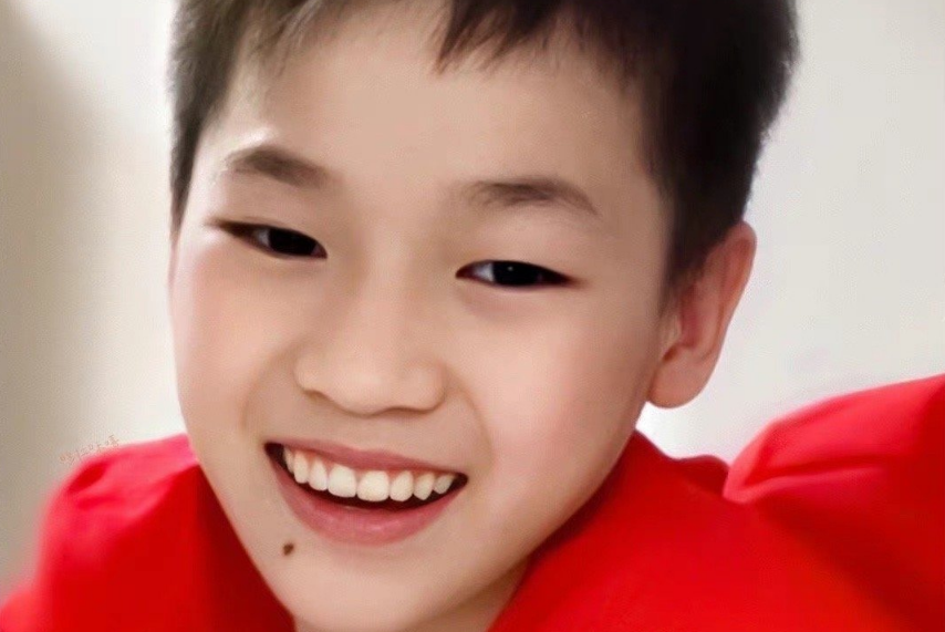 排面！全红婵逛动物园，被人民日报2次报道，央视也点名称赞她