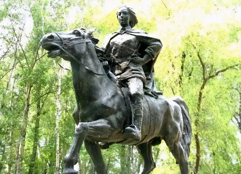 巾帼英雄赵一曼烈士，她的身世之谜是如何历经