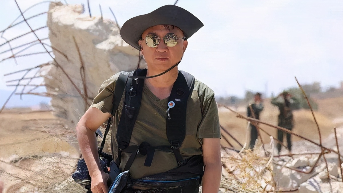 中国记者为报俄特种兵救命之恩，用一生去照顾他的妻儿，如今怎样