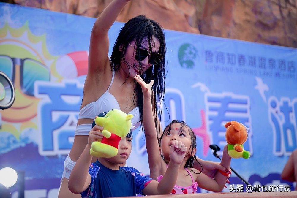 临沂“热经济”持续火爆 水上乐园成市民消暑圣地