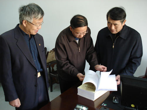 ������ũ�ó�85��ǰǷ����������400���󣬽�û�����Ǯ��