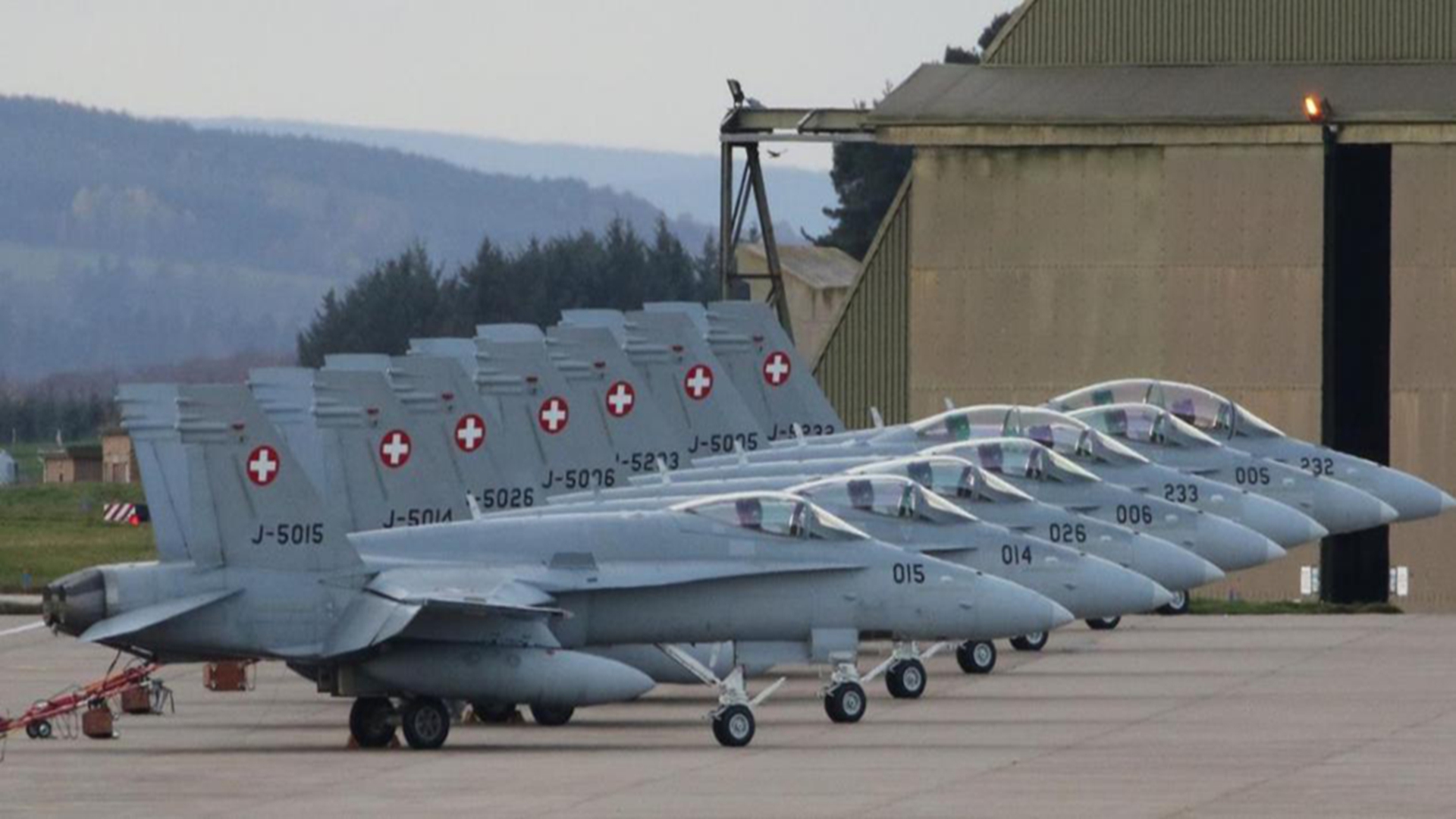 永久中立也要保卫领空，准备换装的瑞士空军，小国的军事选择
