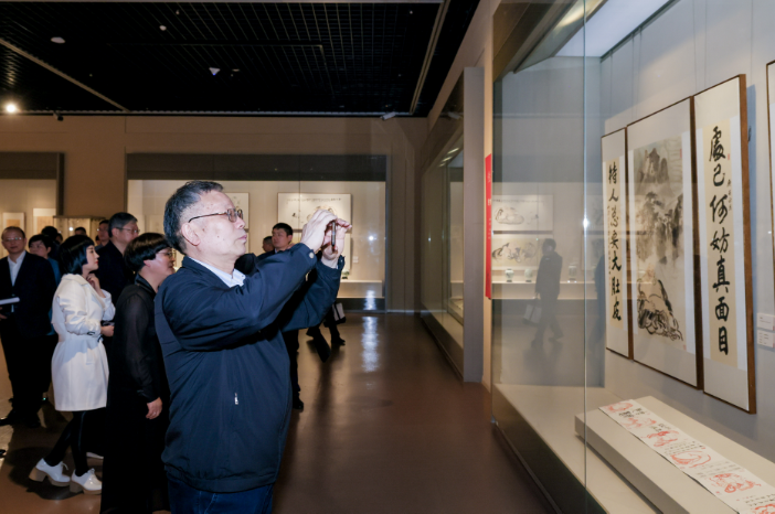 樂和彌勒·慈愛人間——王瑋百幅彌勒精品展在臨海市博物館開幕