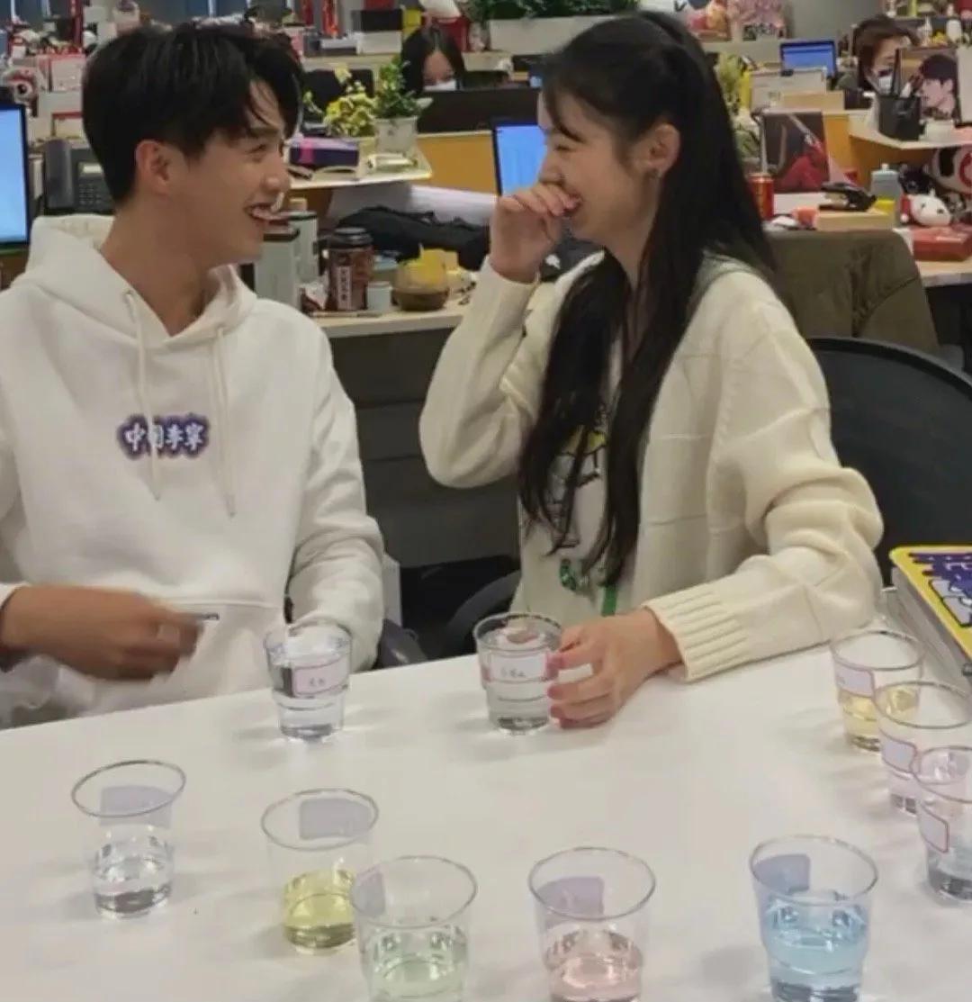 " the land of country makes " complete member brush screen to leave, this spring, you by which is the part touched? 